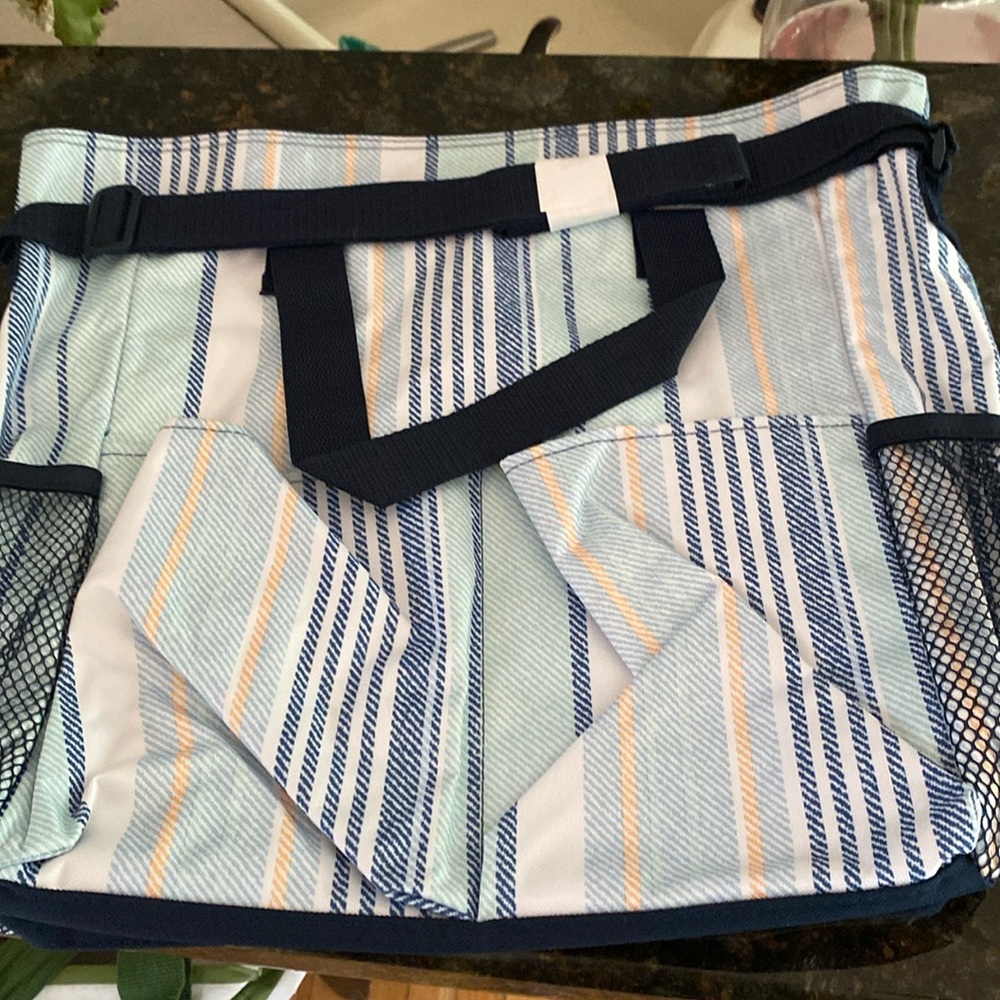 Thirty one crossbody organizing  tote
